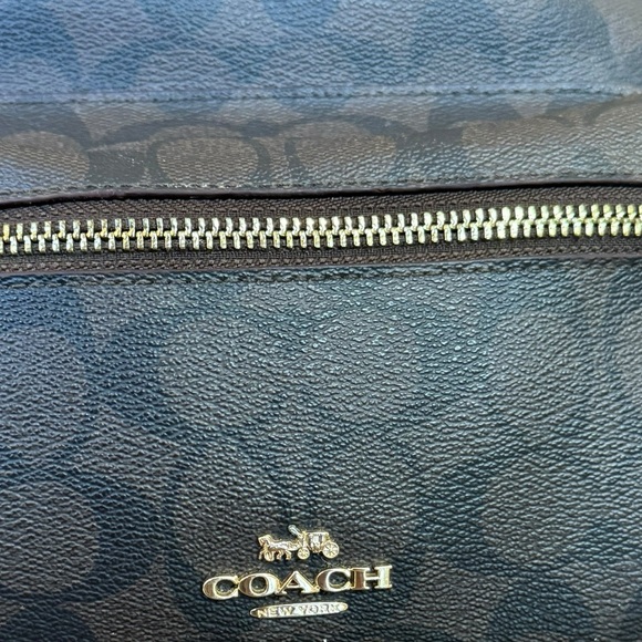 Medium Charlie Backpack In Signature Canvas - Picture 5 of 10